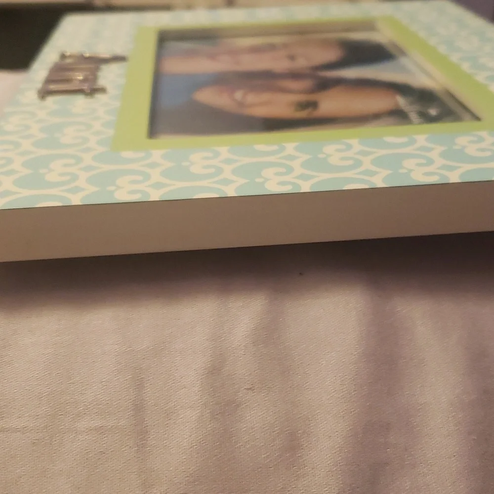 Hallmark Y2K Aunt 4X6 glass pictures frame Green Blue